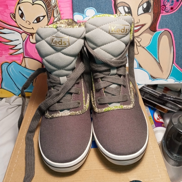 KEDS - Picture 3 of 9